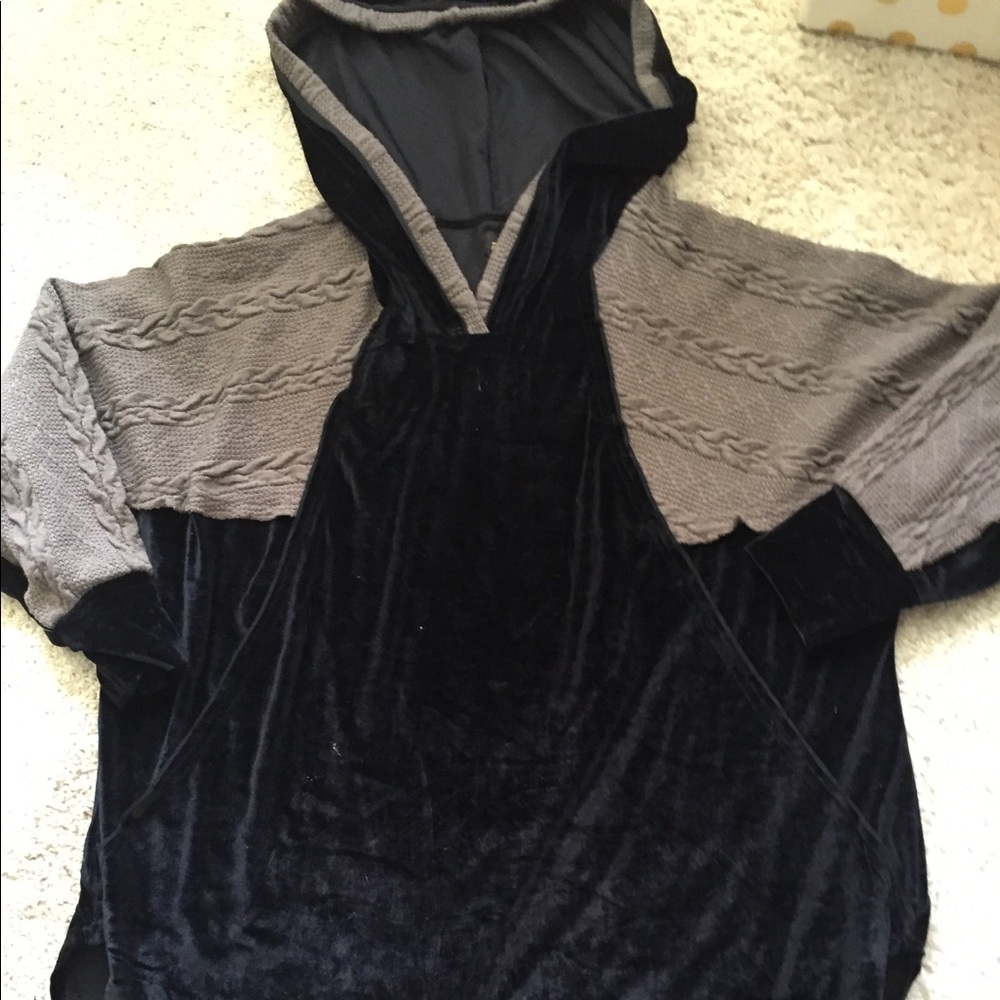 Women’s Tunic